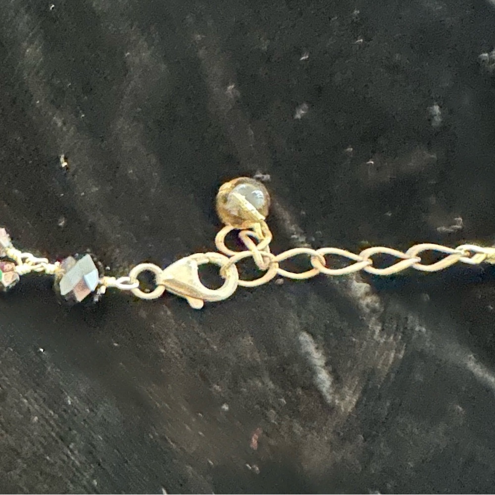 Casual necklace with three strands combine blue stones and cut crystals. - Picture 4 of 4